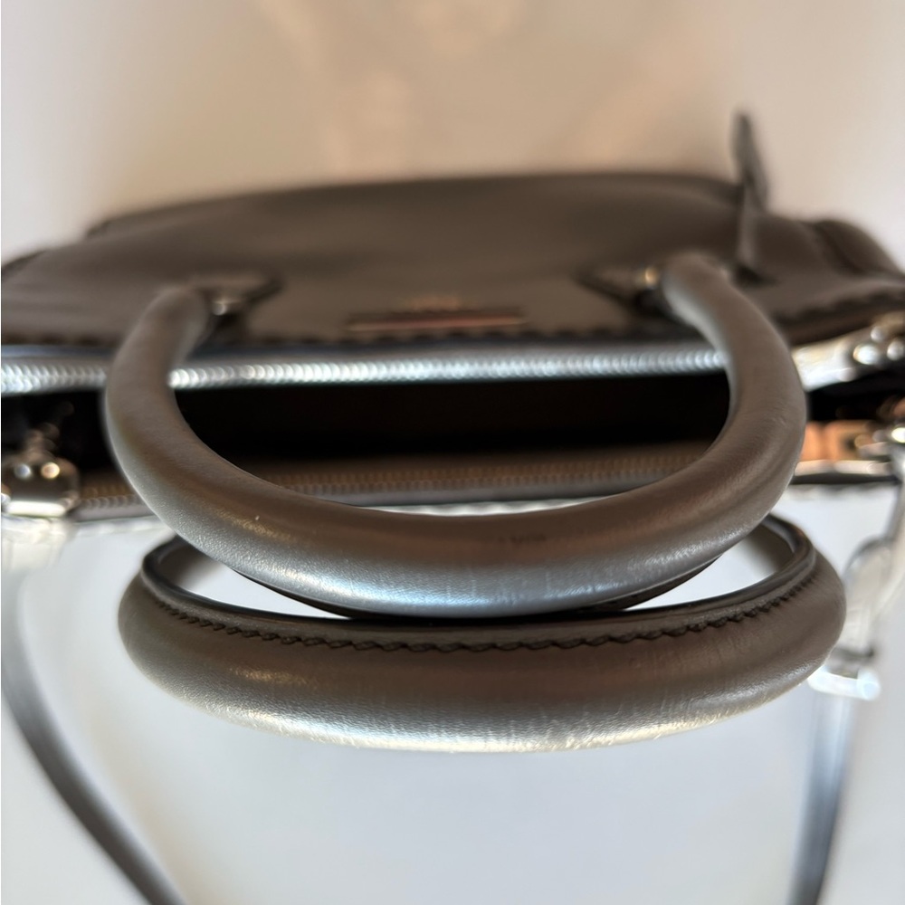 AUTHENTIC PRADA GALLERIA Grey Leather Bag with leather out-stiching detailing - Picture 9 of 16
